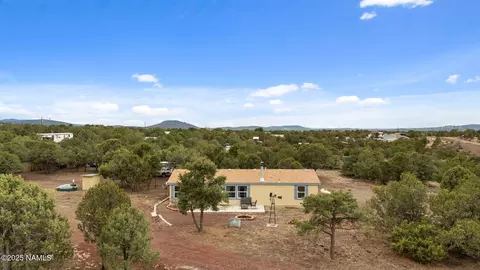 1478 W Coyote Ln, Williams, AZ 86046