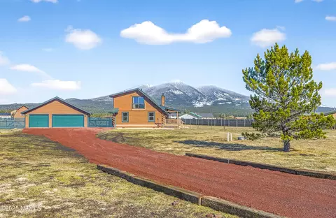 8570 W Suzette Ln, Flagstaff, AZ 86001