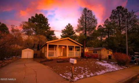 4436 E Crystal Dr, Flagstaff, AZ 86004