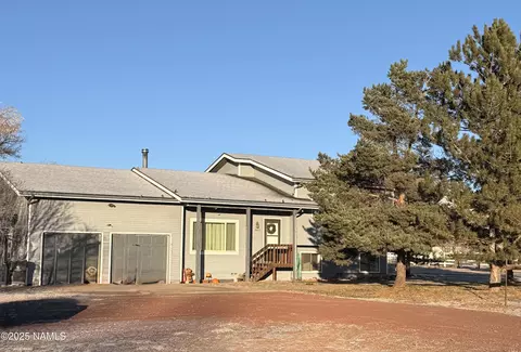 8602 Marys Dr, Flagstaff, AZ 86004