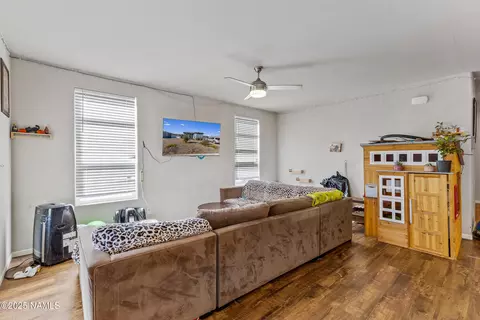 217 Pinecrest Trl, Williams, AZ 86046 photo 4
