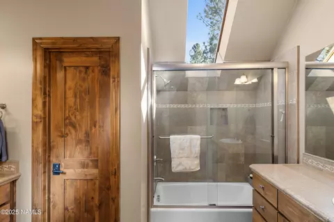 Bath - 1743 Elysian Ct, Flagstaff, AZ 86005 photo 6 of 7