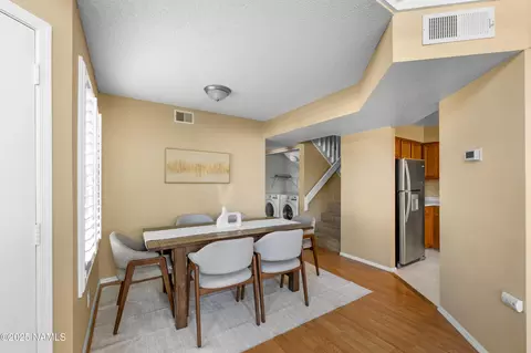 Dining - 4490 E Spring Meadows Cir, Flagstaff, AZ 86004 photo 1 of 3