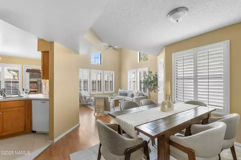 Dining - 4490 E Spring Meadows Cir, Flagstaff, AZ 86004 photo 2 of 3