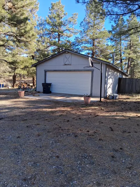 373 N Spitz Spring Rd, Parks, AZ 86018