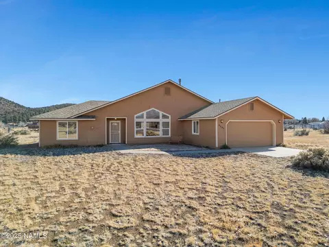 9285 N Bryant Rd, Flagstaff, AZ 86004