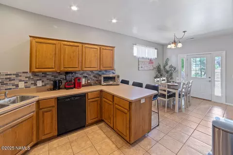 Kitchen - 603 Brookline Loop, Williams, AZ 86046 photo 4 of 5