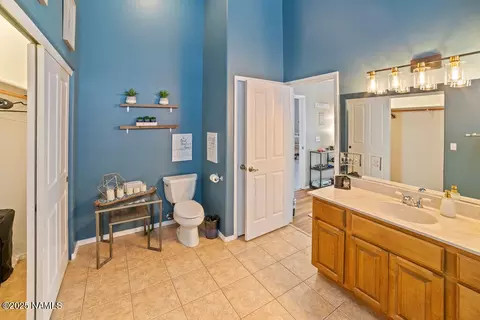 Bath - 603 Brookline Loop, Williams, AZ 86046 photo 5 of 8