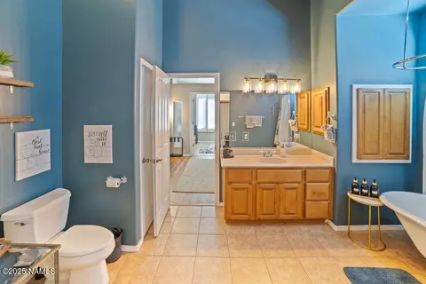 Bath - 603 Brookline Loop, Williams, AZ 86046 photo 7 of 8
