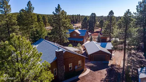 7042 E Robin Hood Rd, Williams, AZ 86046