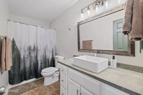 Bath - 3097 Whitetail Loop, Williams, AZ 86046 photo 3 of 3