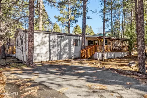 17175 S Acoma Pl, Munds Park, AZ 86017
