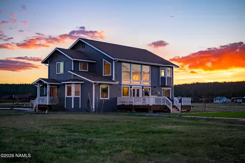 8330 W Suzette Ln, Flagstaff, AZ 86001
