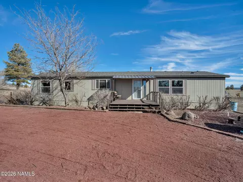 3095 S Peaks View Dr, Parks, AZ 86018