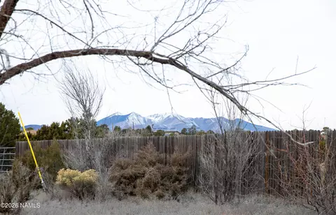 5620 Velvet Valley Ln, Flagstaff, AZ 86004