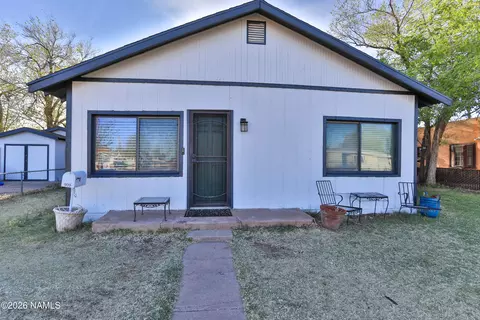 909 N Park Dr, Winslow, AZ 86047