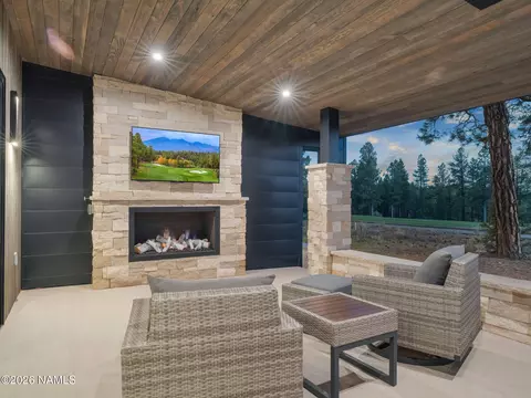 Exterior - 2733 E Byrds View Dr, Flagstaff, AZ 86005 photo 11 of 17