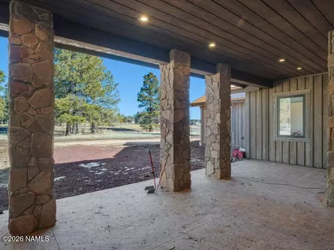 Exterior - 2811 Bogey Dr, Williams, AZ 86046 photo 9 of 10
