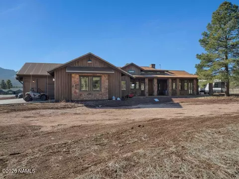Exterior - 2811 Bogey Dr, Williams, AZ 86046 photo 6 of 10