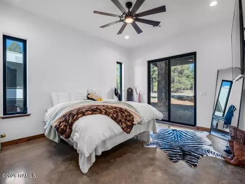 Bedroom - 2811 Bogey Dr, Williams, AZ 86046 photo 6 of 11