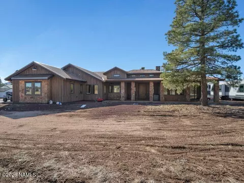 Exterior - 2811 Bogey Dr, Williams, AZ 86046 photo 8 of 10