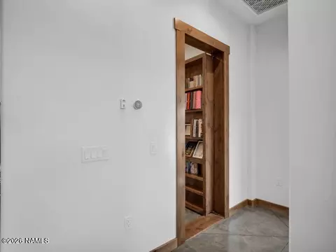 Entry Way - 2811 Bogey Dr, Williams, AZ 86046 photo 2 of 2