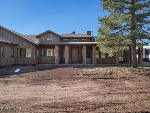 Exterior - 2811 Bogey Dr, Williams, AZ 86046 photo 7 of 10