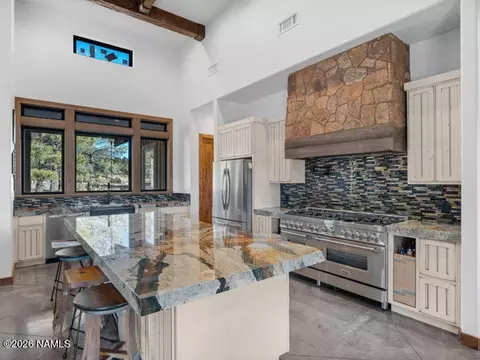 Kitchen - 2811 Bogey Dr, Williams, AZ 86046 photo 1 of 9