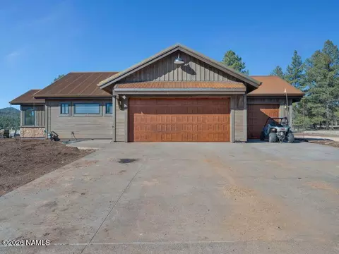 Exterior - 2811 Bogey Dr, Williams, AZ 86046 photo 4 of 10