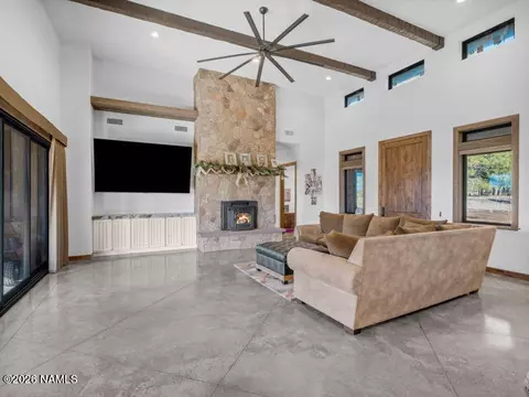 Living - 2811 Bogey Dr, Williams, AZ 86046 photo 3 of 3