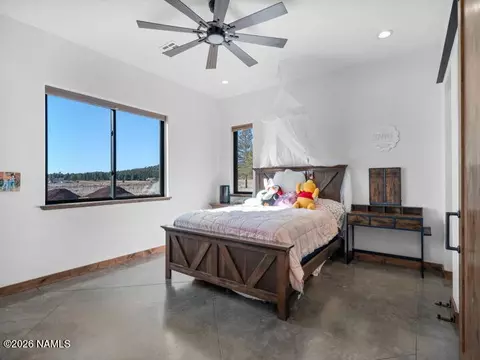 Bedroom - 2811 Bogey Dr, Williams, AZ 86046 photo 8 of 11