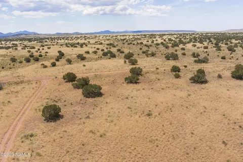 3625 E Valencia Rd, Williams, AZ 86046 photo 4
