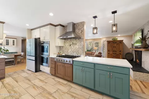 781 W University Heights Dr S, Flagstaff, AZ 86005