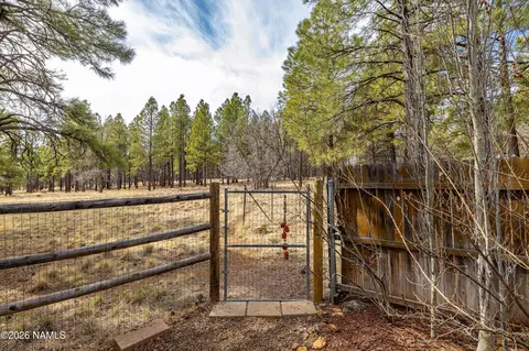 Exterior - 6161 E Olson Dr, Flagstaff, AZ 86004 photo 4 of 14