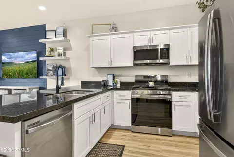 Kitchen - 12231 Solid Rock Dr, Bellemont, AZ 86015 photo 2 of 3