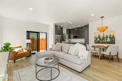 302 W Oak Ave #2, Flagstaff, AZ 86001
