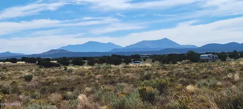 2816 E Wingfield Rd, Williams, AZ 86046