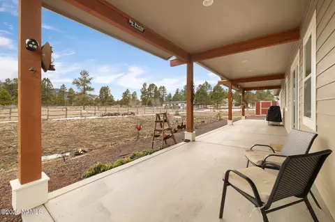 Exterior - 2557 Lazy E Rd, Williams, AZ 86046 photo 5 of 10
