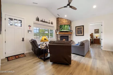 Living - 2557 Lazy E Rd, Williams, AZ 86046 photo 2 of 4