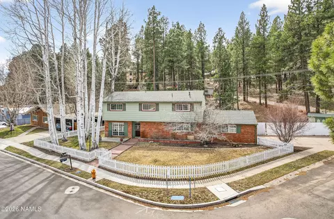 2042 N Crescent Dr, Flagstaff, AZ 86001