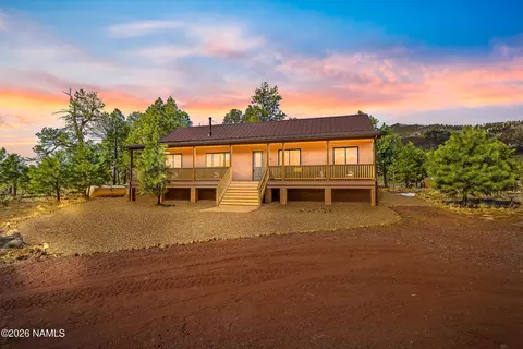 17622 Crowley Trl, Flagstaff, AZ 86001