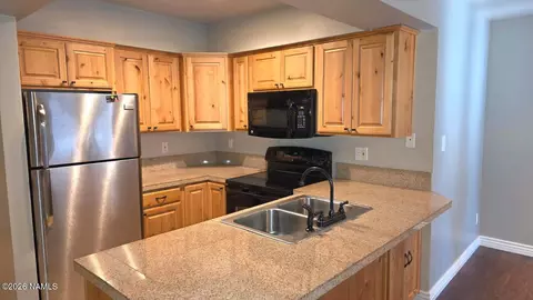 3200 S Litzler Dr #14-102, Flagstaff, AZ 86005
