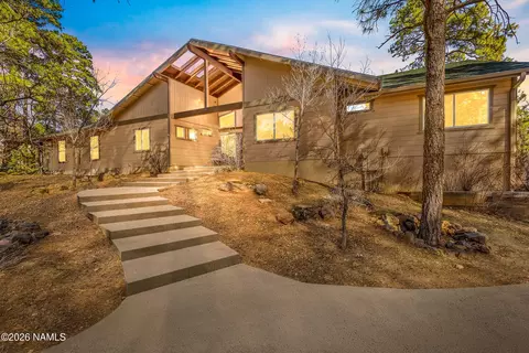 5155 Bobcat Ln, Flagstaff, AZ 86004