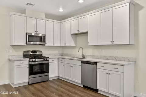 207 S Beaver St #204, Flagstaff, AZ 86001
