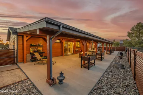 1150 N Three Bears Loop, Parks, AZ 86018 photo 2