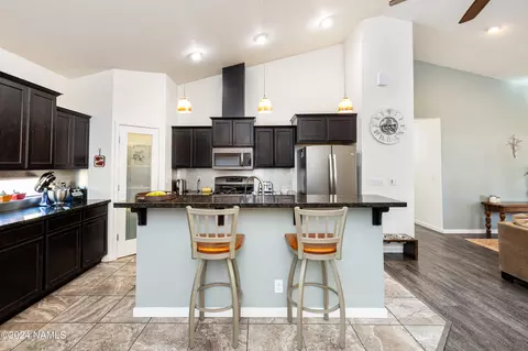 Kitchen - 24 E Tranquil Ln, Flagstaff, AZ 86005 photo 4 of 5