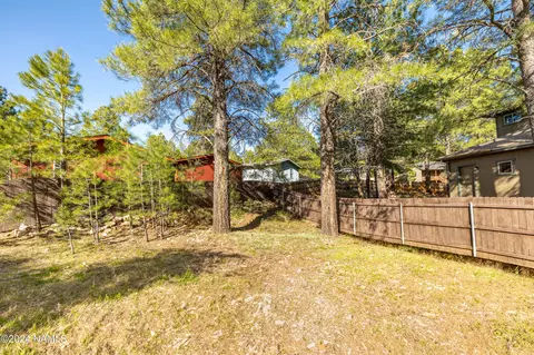 Exterior - 24 E Tranquil Ln, Flagstaff, AZ 86005 photo 5 of 7