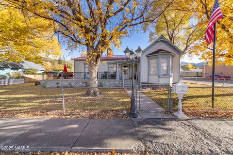 241 W Grant Ave, Williams, AZ 86046