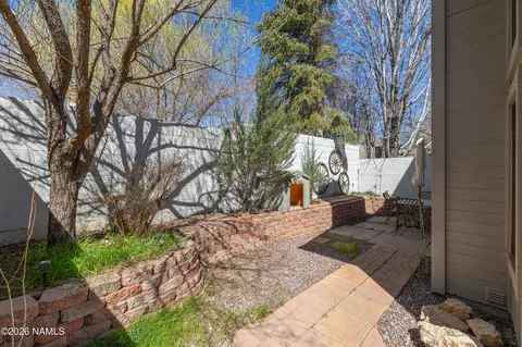 Exterior - 4150 E Spring Meadows Cir, Flagstaff, AZ 86004 photo 4 of 7