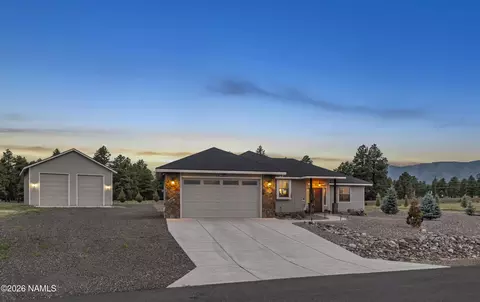 10290 Lundin Rd, Flagstaff, AZ 86004